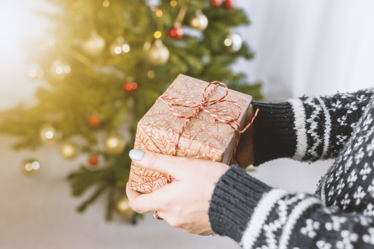 Titelbild zu „5 Weihnachtsgeschenkideen für die beste Freundin“